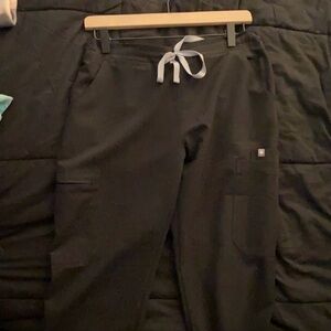 Women's Black Figs Yola Skinny Scrub Pants